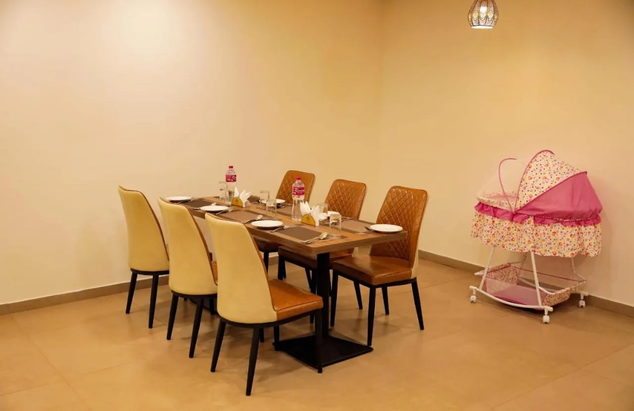 Hotel Pearl Palace Attingal